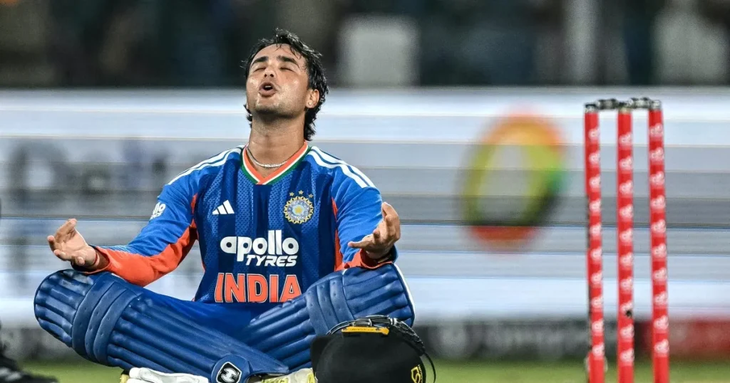 Abhishek Sharma raggiunge il record di T20 tonnellate mentre l'India batte l'Afghanistan di 127 punti