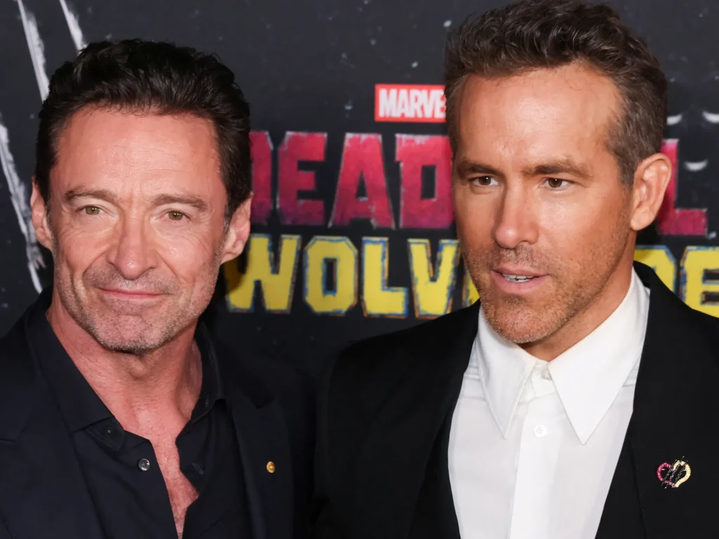 Derby Deadpool-Wolverine in vista mentre Hugh Jackman prende di mira il Norwich City