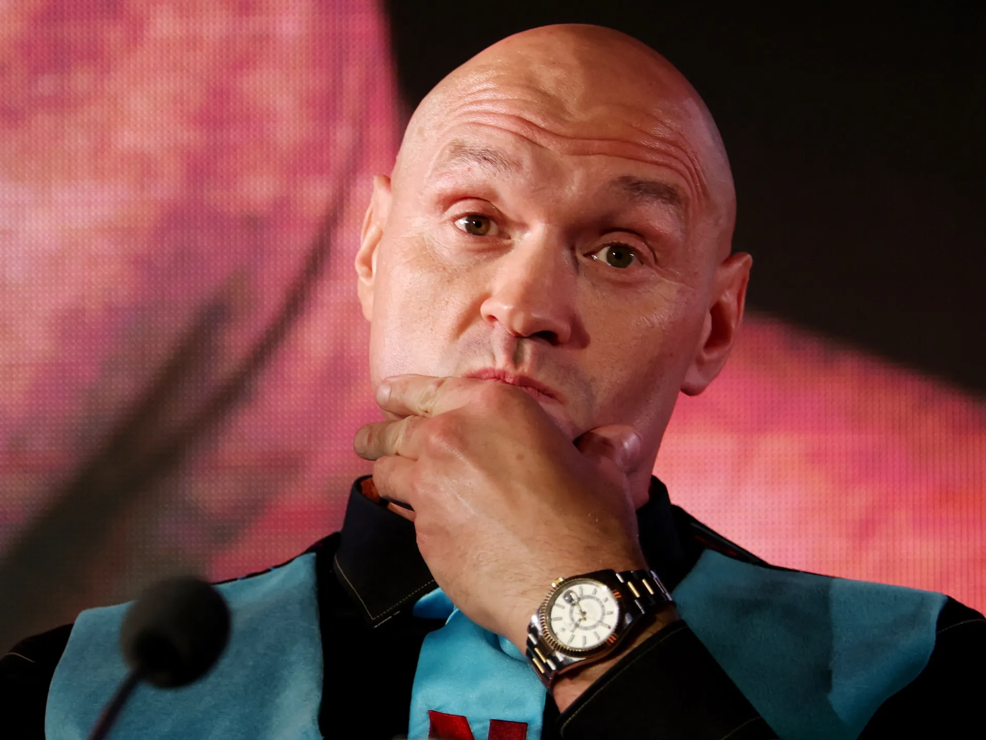 Fury afferma che il combattimento con Joshua è interrotto e chiede un'altra rivincita di Usyk