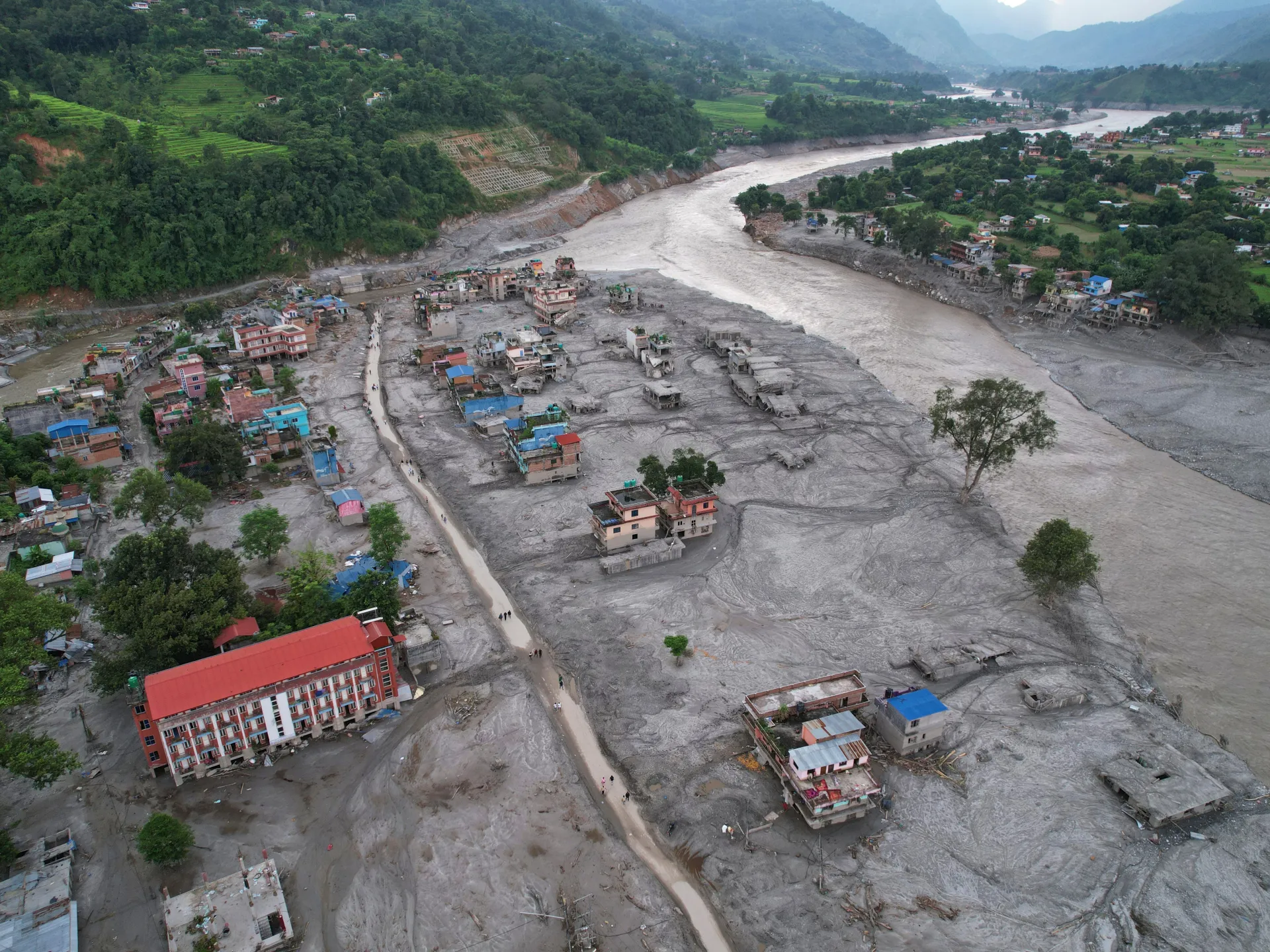 Il cambiamento climatico ha avuto un ruolo importante nello scatenare le inondazioni in Nepal, dicono gli scienziati