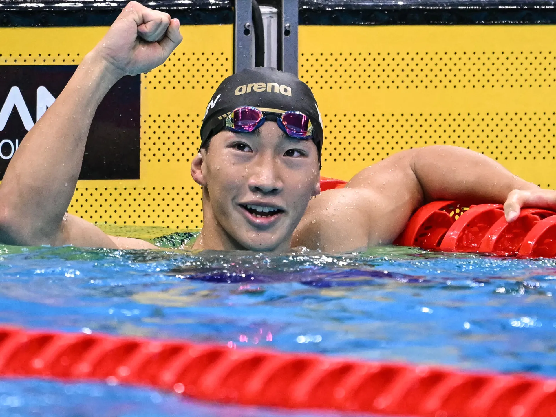 Il giapponese Ohashi batte il record mondiale dei 200 metri rana ai Giochi asiatici