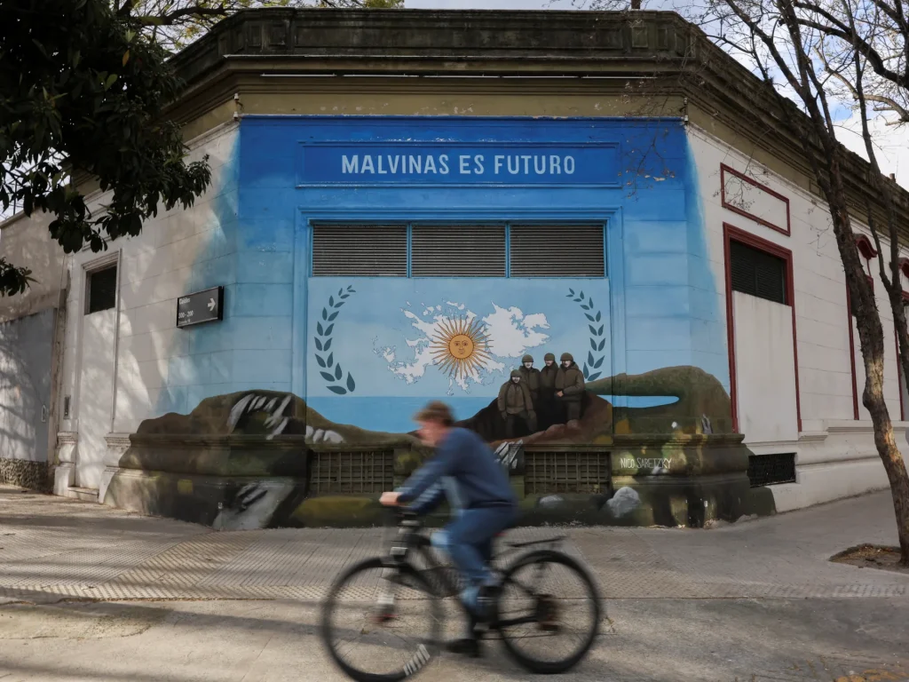 L’Argentina intensifica la campagna legale contro le compagnie petrolifere delle Isole Falkland