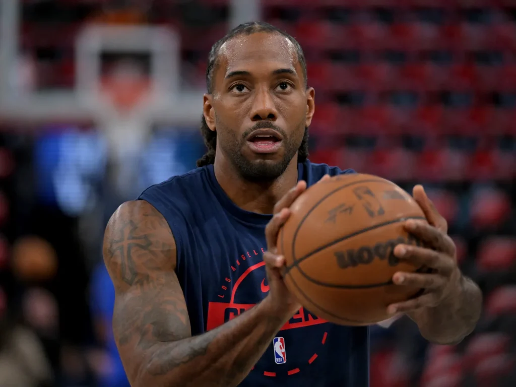 L'NBA multa i Clippers di 30 milioni di dollari e sospende diversi dirigenti nell'indagine su Kawhi Leonard