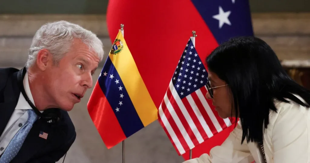 La Chevron americana e l'Eni italiana espanderanno i progetti petroliferi in Venezuela