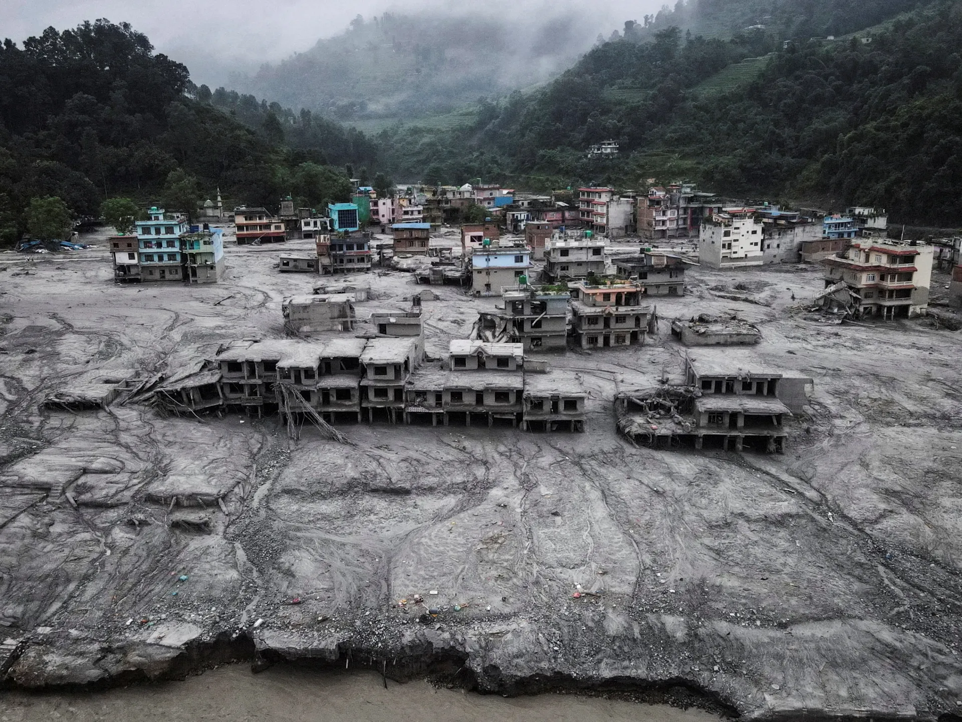 Perché la risposta alle inondazioni del Nepal è stata così debole?