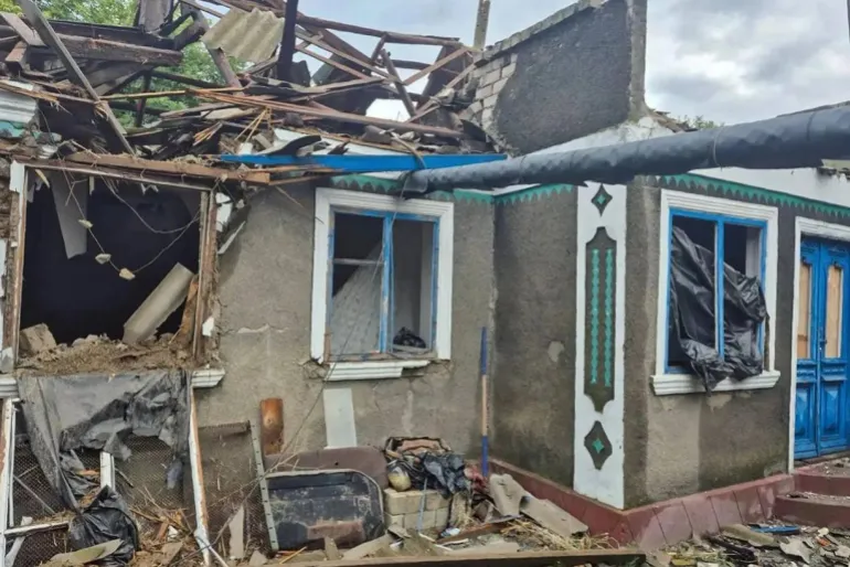 Una casa distrutta a Oleshky [Courtesy of the Oleshky Telegram channel]