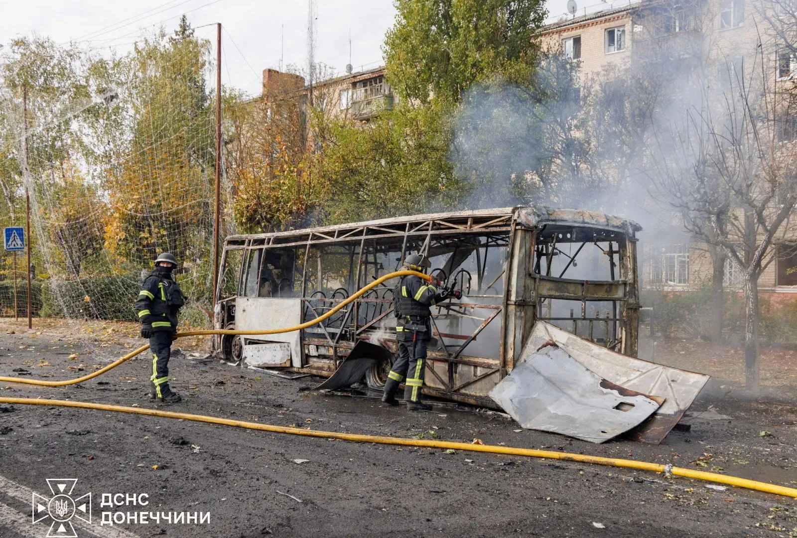 L'attacco russo agli autobus a Kramatorsk in Ucraina uccide almeno 30 persone