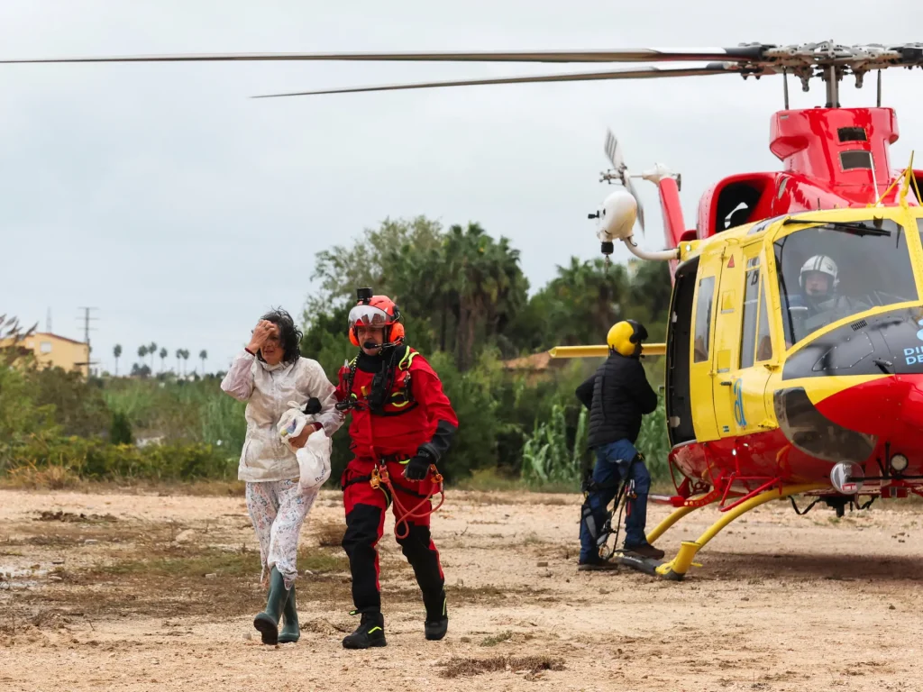 Quattro morti mentre la pioggia torrenziale colpisce la Spagna orientale