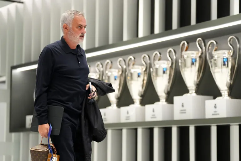 Jose Mourinho, allenatore del Real Madrid, arriva allo stadio prima della partita MD3 della Fase a Leghe MD3 della UEFA Champions League 2026/27