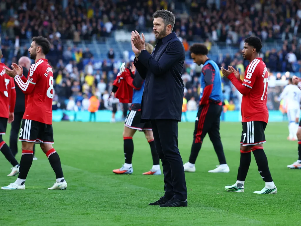 Il Manchester United ha tenuto a Leeds nonostante il miglioramento delle prestazioni di Carrick